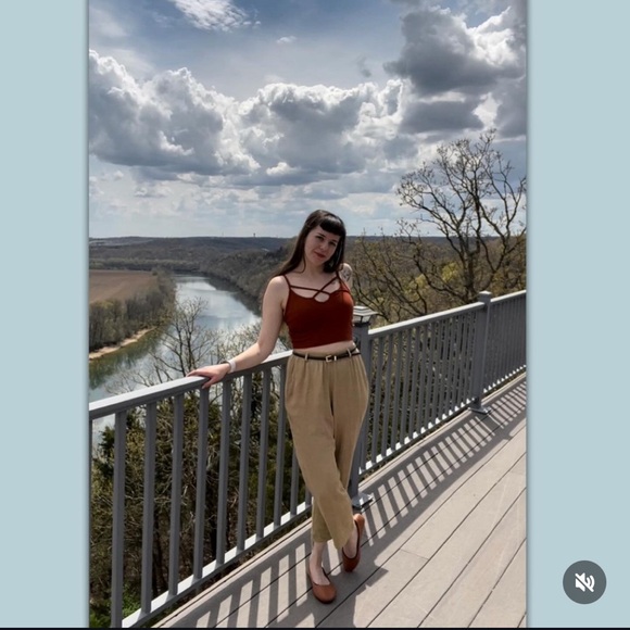 Meet your Posher, Rose🌹 - Picture 4 of 5